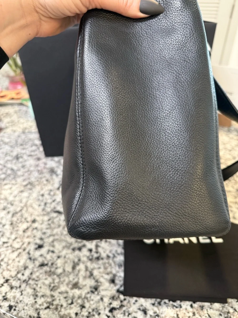 CHANEL Medium Executive Cerf Tote shopper caviar leather - Picture 3 of 16